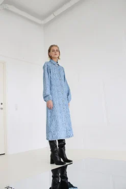 Ichi IHBIANE Robe