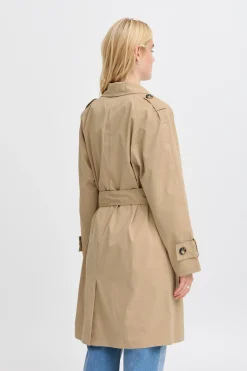 Ichi IHEZOVA Veste d'extérieur