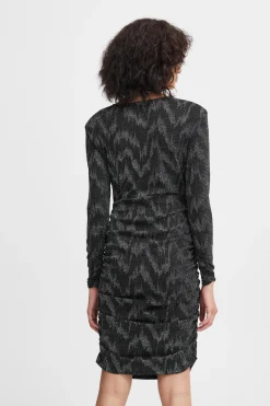 Ichi IHJAIDA Robe