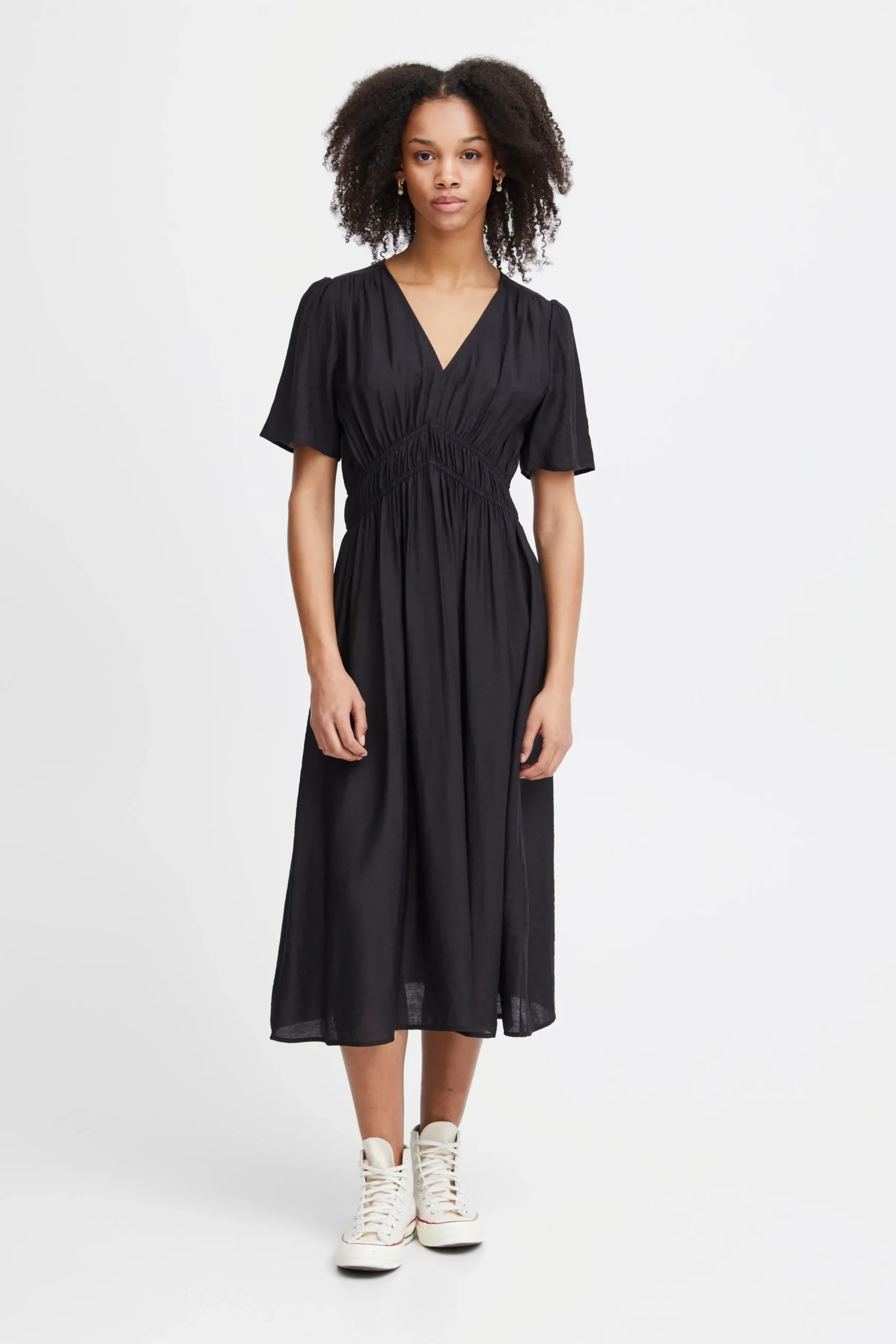 Ichi IHQUILLA Robe