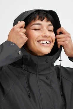 Ichi IHTAZI Vêtement de pluie